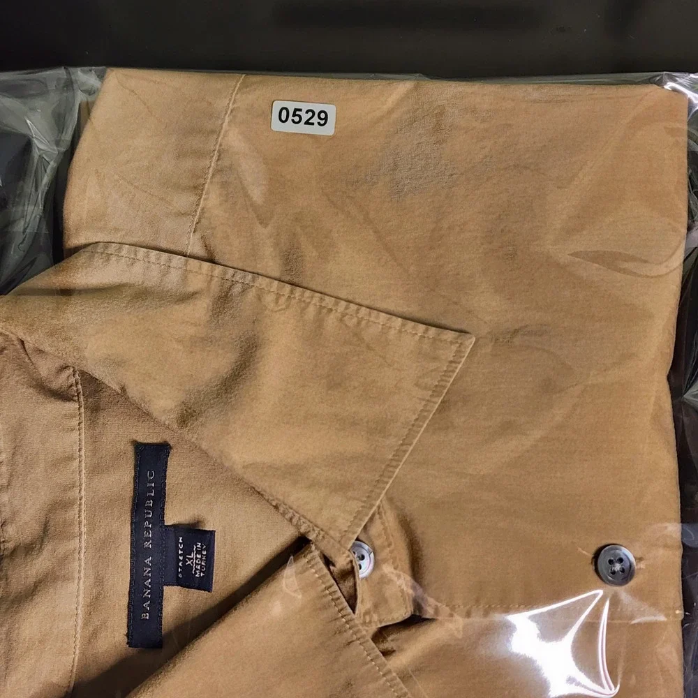 Banana Republic Button Down Shirt Mens XL Khaki Stretch Short Sleeve EUC
